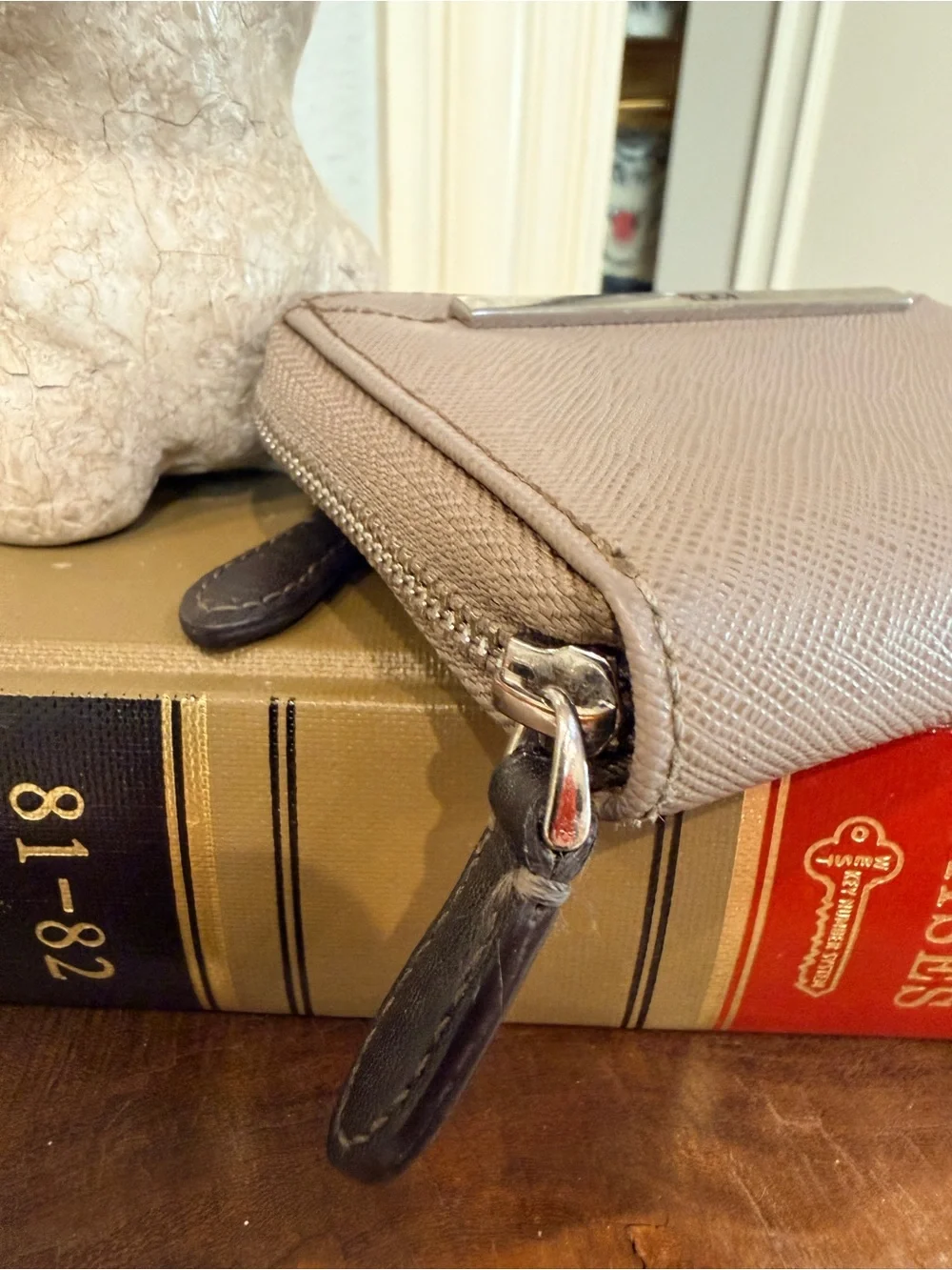 Tumi | stone beige zip gold wallet card wallet Tumi travel wallet